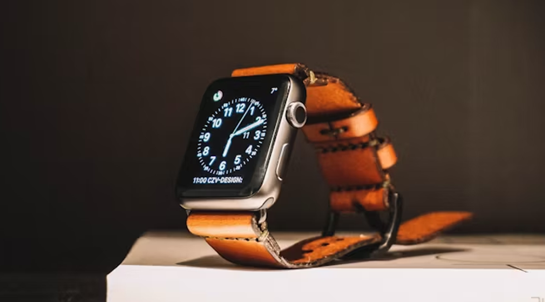 Wrist Wars: Who Will Triumph in the Smartwatch Arena—Apple, Samsung, or Huawei?